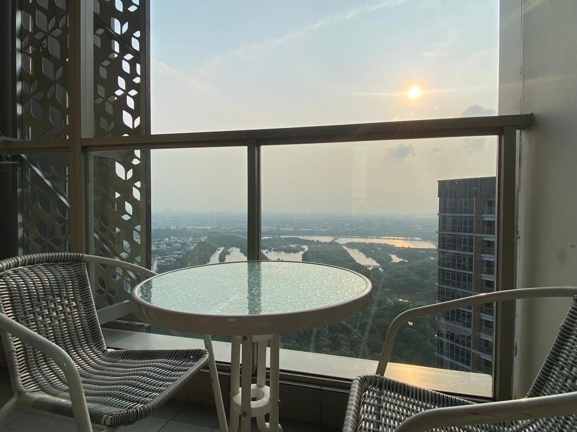 Comfort And Luxury Private Room At Goldcoast Pik Jacarta Exterior foto