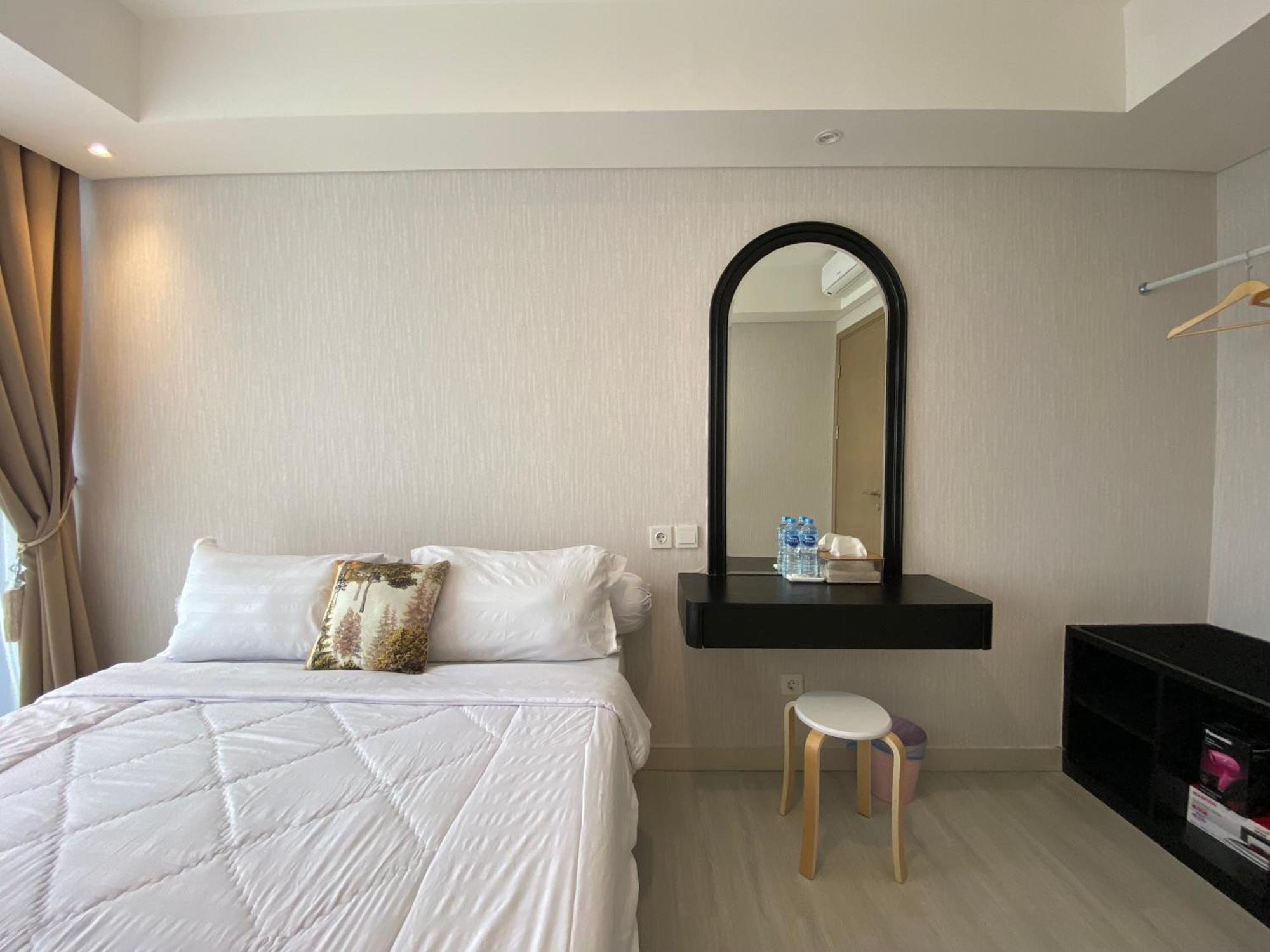 Comfort And Luxury Private Room At Goldcoast Pik Jacarta Exterior foto