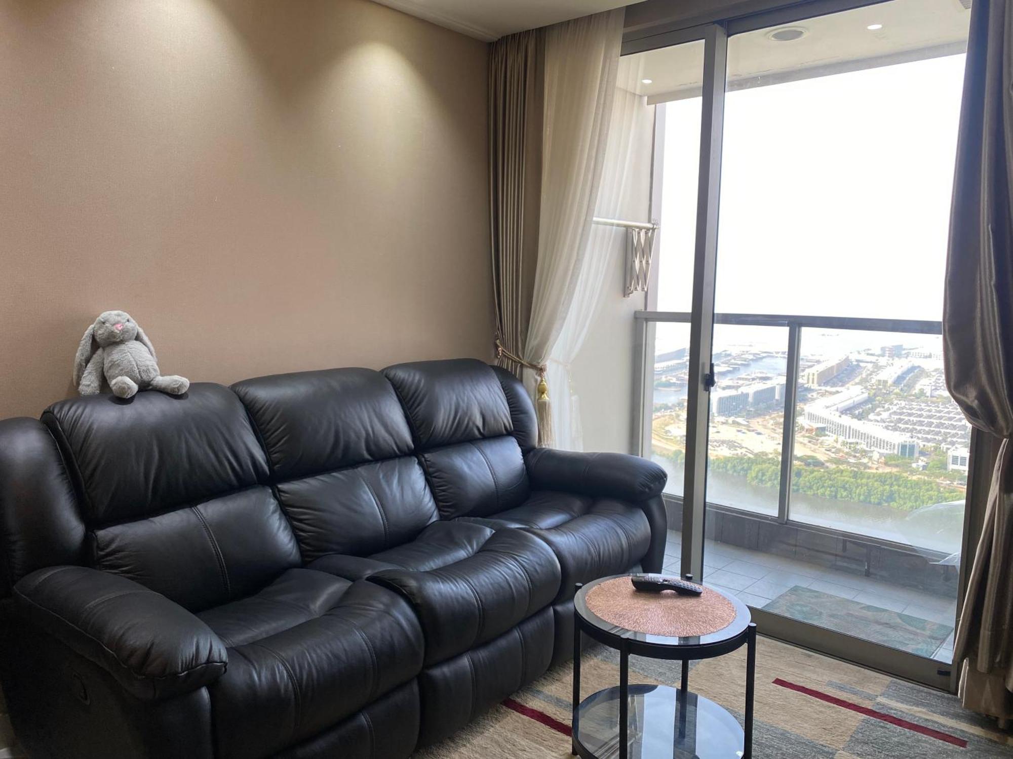 Comfort And Luxury Private Room At Goldcoast Pik Jacarta Exterior foto